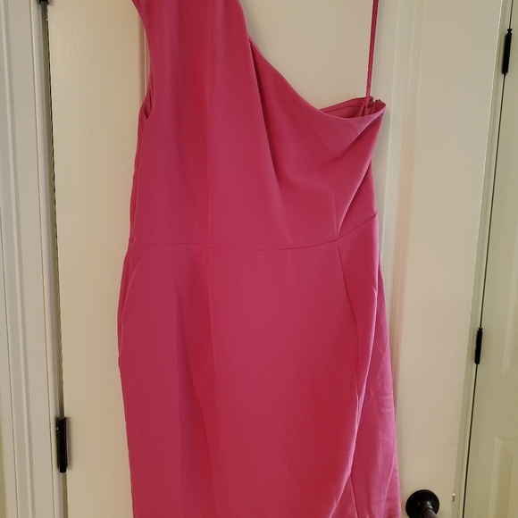 Christian Siriano for Lane Bryant Fuchsia color one shoulder dress - Picture 2 of 5